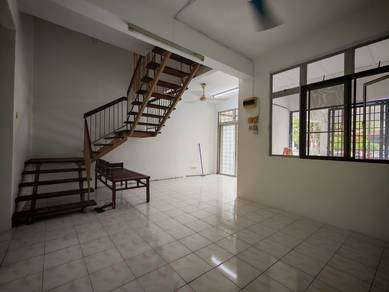 2-storey Terraced House For Sale in Seri Kembangan,SGR