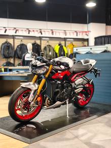 Triumph Street Triple