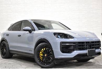 Porsche Cayenne Turbo TURBO GT in Old Klang Road, KUL