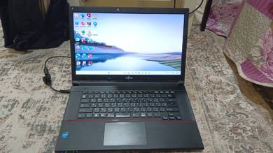 laptop fujitsu lifebook A574/K 