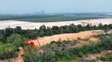 Residential Land in Dengkil, SGR