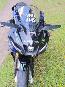 Yamaha R15