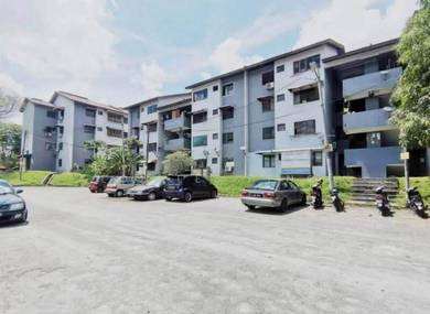 Flat For Rent in Bandar Selesa Jaya