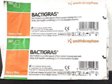 Smith & Nephew Bactigras Cotton Gauze 10cm x 10cm