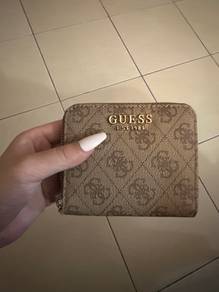 Guess wallet new