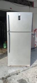 Jenama samsung 2 doors fridge refrigerator 561L