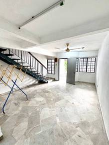 2-storey Terraced House For Sale in Gombak,SGR
