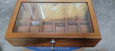TOMAZ TWBS02-12 wooden watch box 12 slot(coffee)