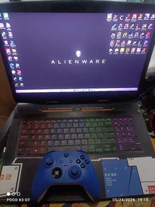 Alienware M17 