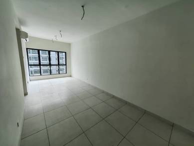 Service Residence For Sale in Majestic Maxim