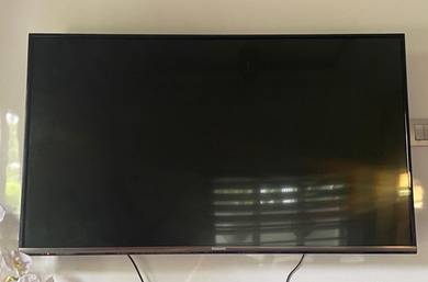 Panasonic 43-inch Full HD Smart LED TV f
