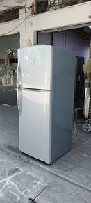 Jenama Toshiba 2door fridge refrigerator 300L