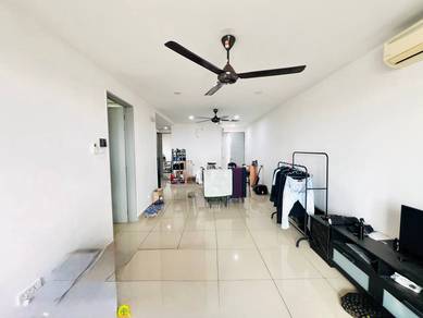 Condominium For Sale in Suasana Lumayan