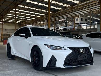 Lexus IS 300 F SPORT MODE BLACK in Tebrau, JHR