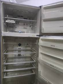 peti ais 2pintu besar