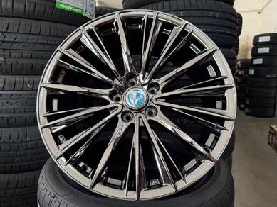 New rim 19x8.5jj Rays versus black chrome offer