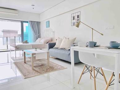 Service Residence For Rent in Mercu Summer Suites