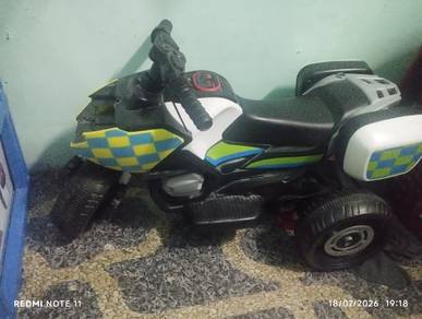 moto mainan 