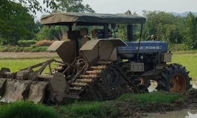Tractor 