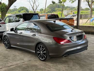 Mercedes Benz CLA180 180 AMG Sport in Johor Bahru, JHR