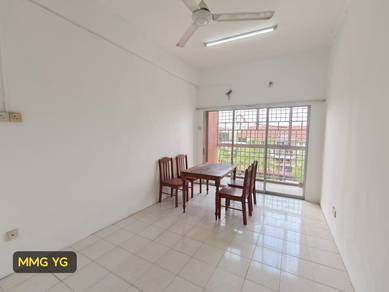 Condominium For Rent in Vista Indah Putra