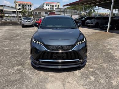 Toyota Harrier Z in Kuching, SWK