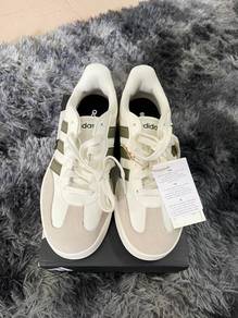 Adidas Barreda Woman