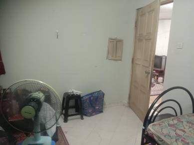 Room in Petaling Jaya, SGR