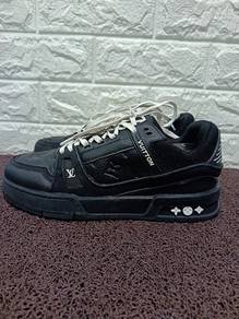 Uk5 Louis Vuitton LV Trainer Black Sneakers
