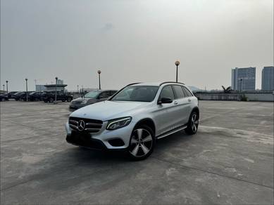 Mercedes Benz GLC200 200 (CKD) in Bandar Puteri Puchong, SGR