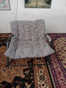 Naufal perabut terpakai rocking chair 