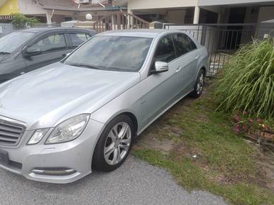 Mercedes Benz E250 250 CGI BlueEFCY AVNTGRDE(CBU) in Kota Kemuning, SGR