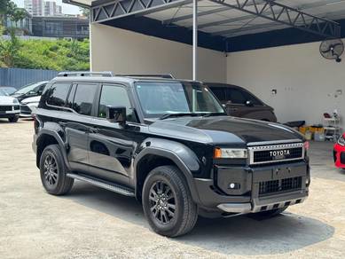 Toyota Land Cruiser 250 VX FIRST EDITION in Old Klang Road, KUL