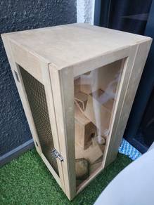 Hamster/reptile wooden cage for SALE!