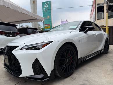 Lexus IS 300 F-SPORT in Ampang, SGR