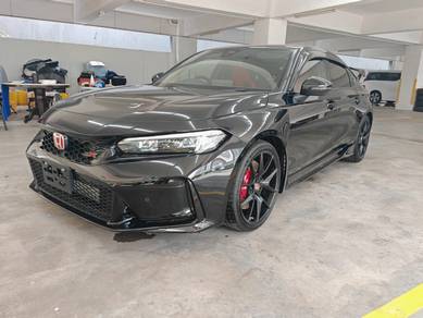 Honda Civic TYPE R in Desa Petaling, KUL