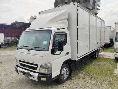 2021 Mitsubishi FE85 21ft Box LH 4 doors 7500Kg