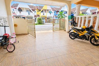 2-storey Terraced House For Sale in Gombak,SGR