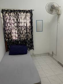 Room in Bangi, SGR