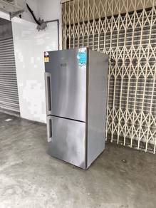 Fridge Beko 2d Refrigerator peti sejuk peti ais
