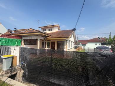 1-storey Terraced House For Sale in Banting,SGR
