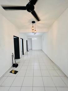 Townhouse Condo For Sale in Masai,JHR