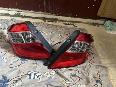 lampu belakang bezza