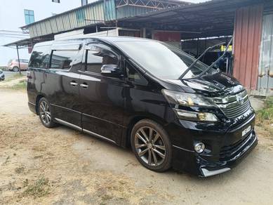Toyota Vellfire Z in Kota Bharu, KTN