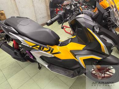 Honda ADV 160