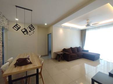 Condominium For Rent in Dwiputra Residences