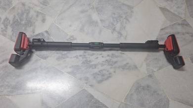 Pull up bar (Brand New)