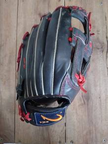 softball glove