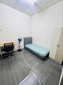 Room in Klang, SGR