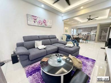 Condominium For Sale in Pelangi Heights